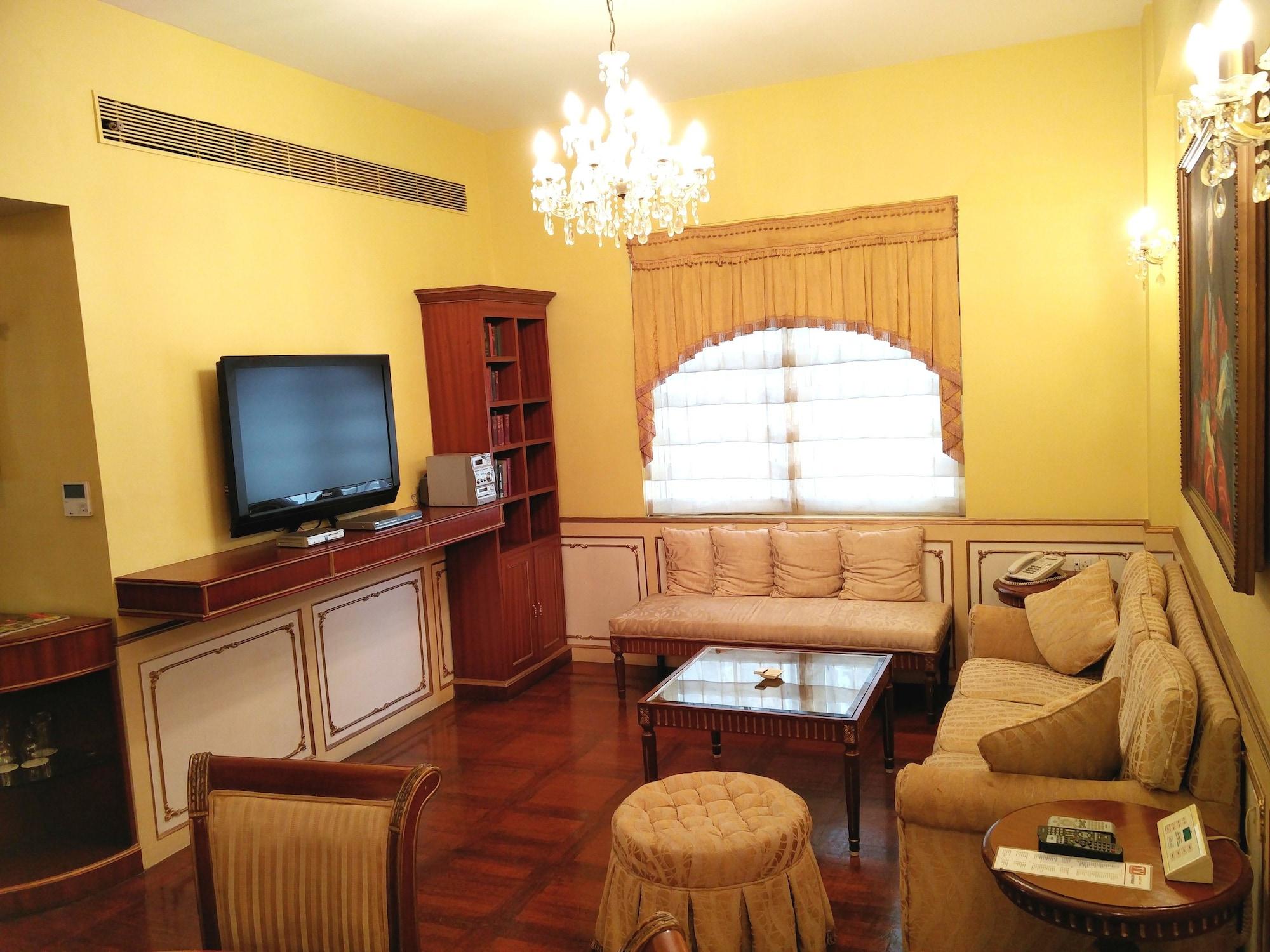 The Gordon House Hotel, Colaba Мумбай Екстериор снимка