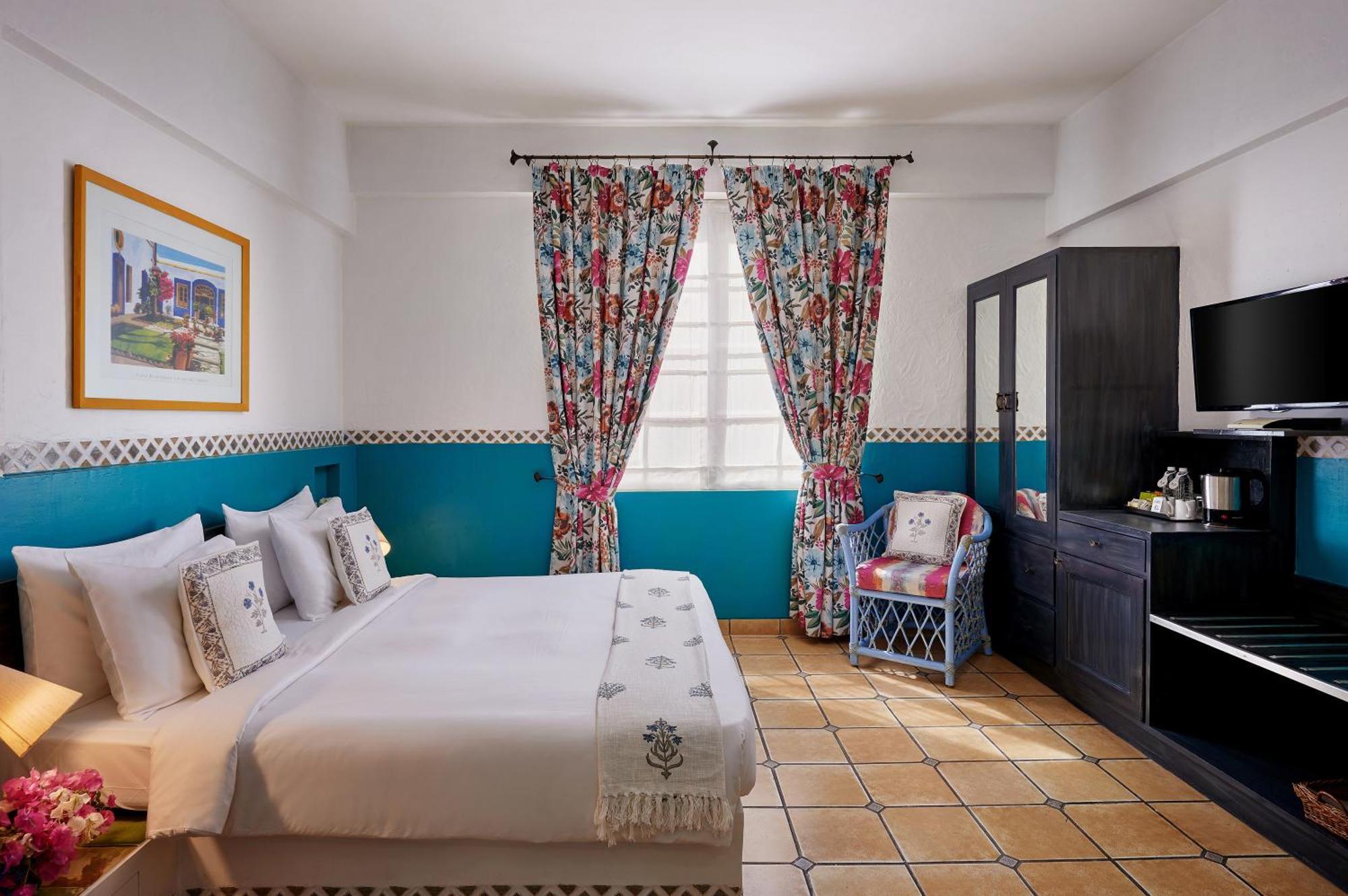 The Gordon House Hotel, Colaba Мумбай Екстериор снимка